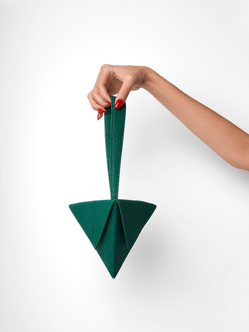 AMAZON GREEN