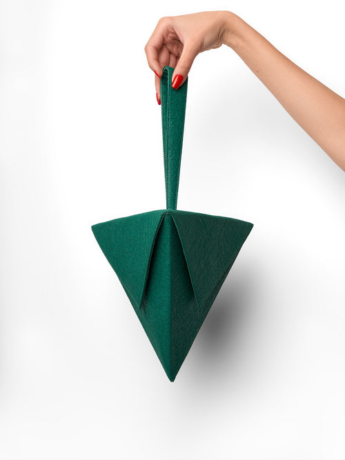 AMAZON GREEN