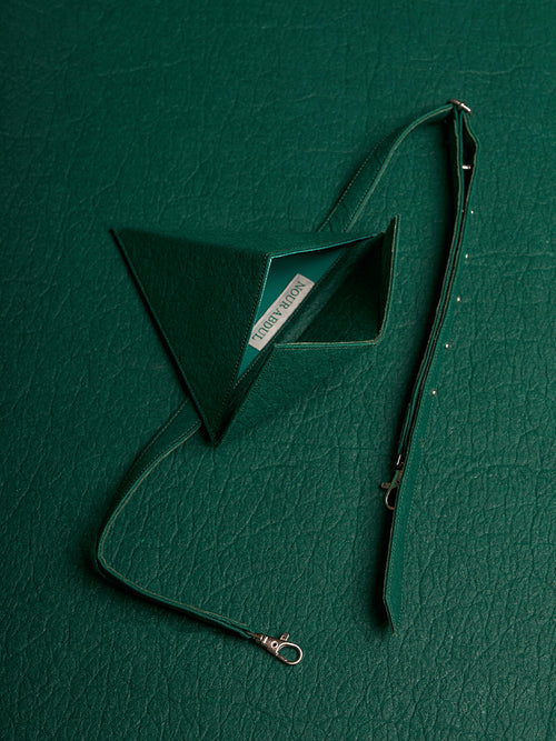 AMAZON GREEN